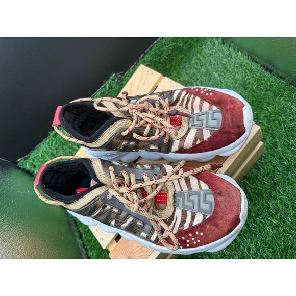 Fashion Forward Inspired Designer Sneakers- Size 9M - Picture 7 of 10